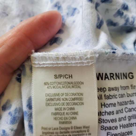 Eileen West Cottagecore Floral Nightgown.  Size Small - Picture 5 of 5